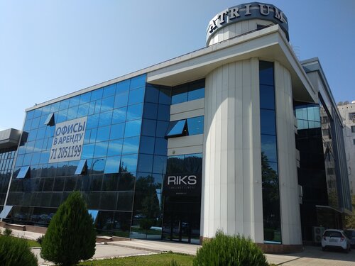 Rus pornosini tomosha qiling: ona oglini aldayapti