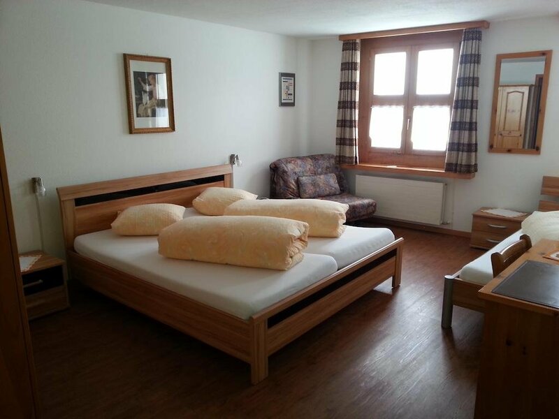 Гостиница Hotel Chavalatsch