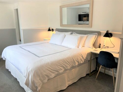 Гостиница The Seagrove Suites & Guest Rooms
