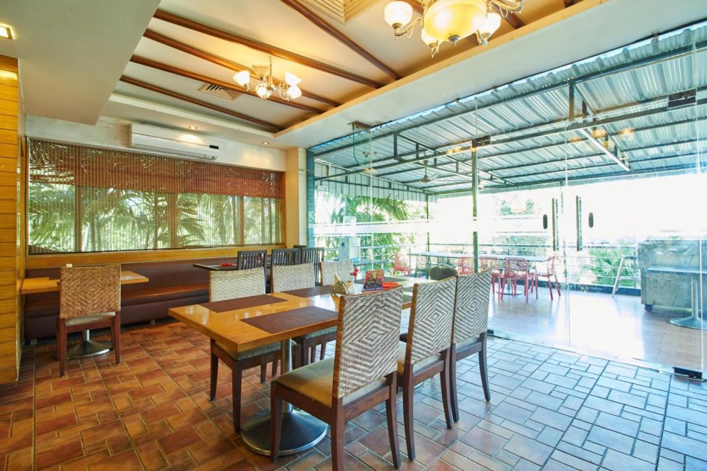 Фото Jade Beach Resorts