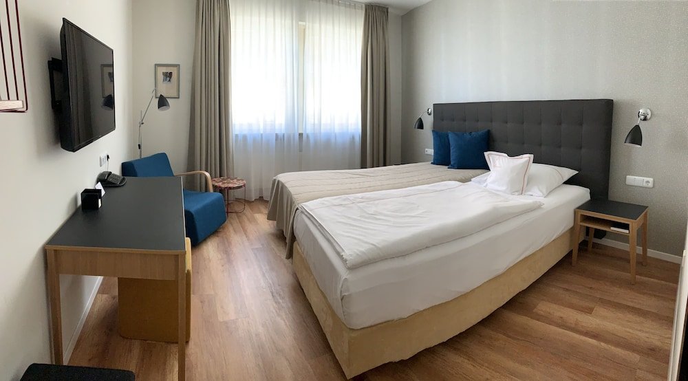 Фото Hotel Am Torturm