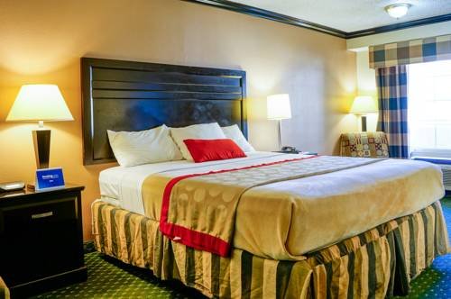 Фото Ramada by Wyndham Ontario