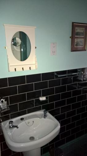 Фото The Golden Eagle