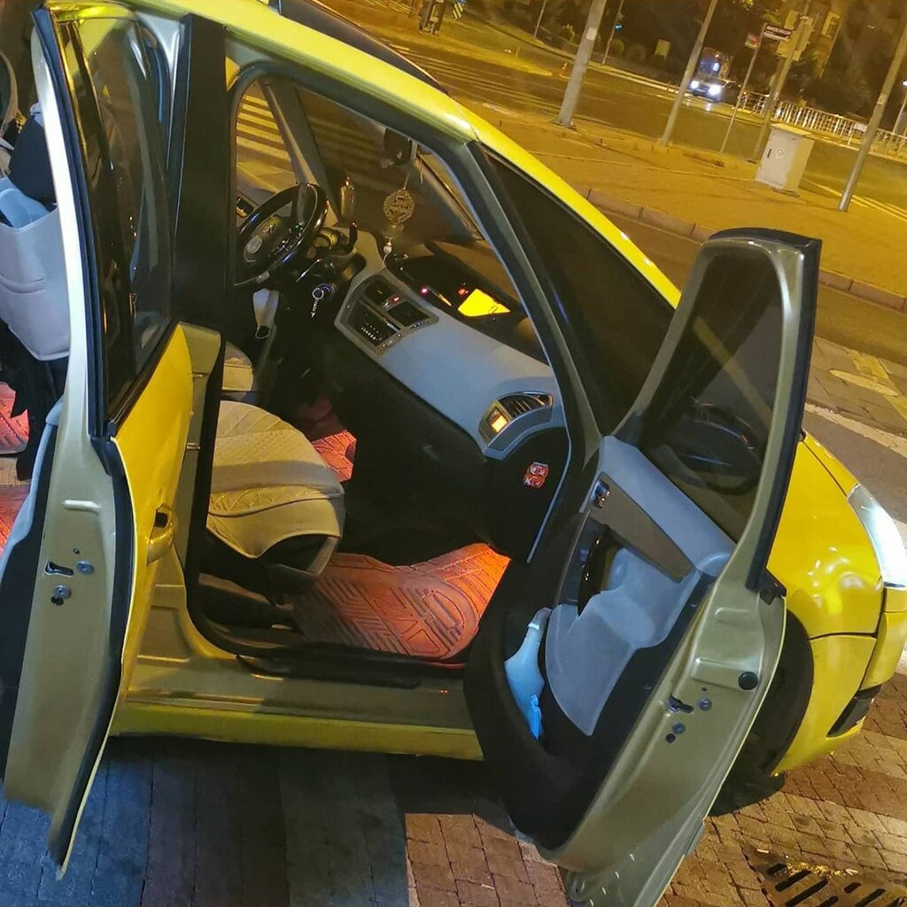 Taxi Talas Security Taxi - 38 T 1014, Talas, photo