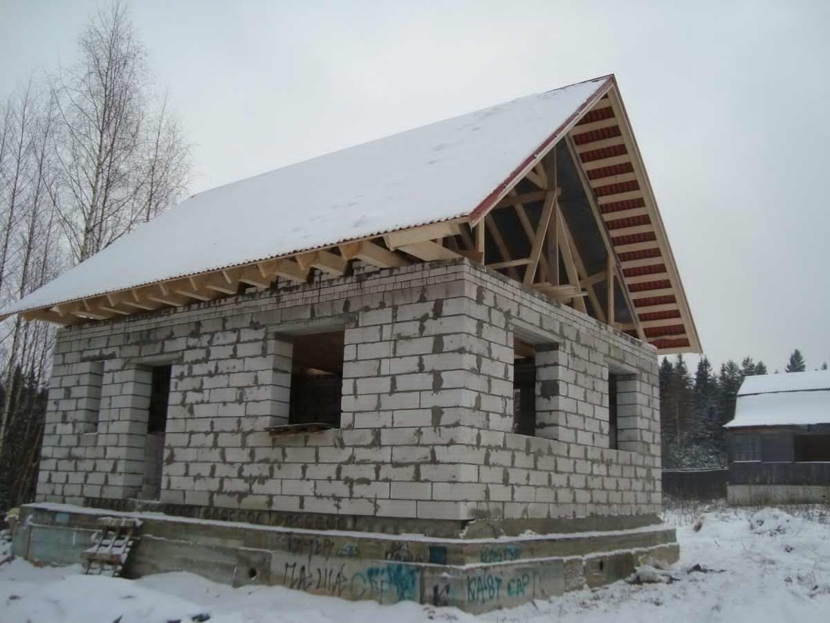 Фото из блока с крышей фото