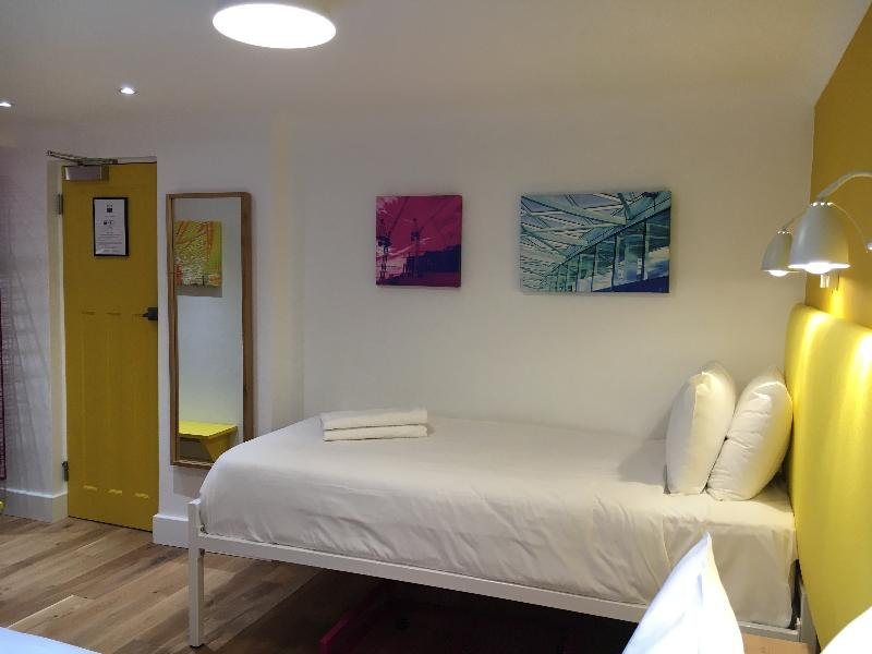 Фото The California