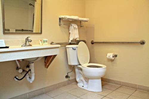 Фото Quality Inn & Suites Lake Charles South
