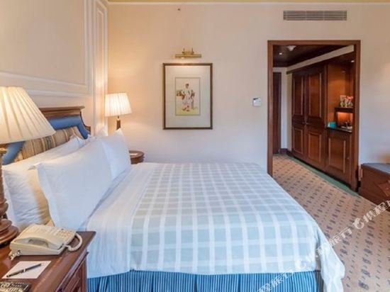 Фото The Oberoi Grand, Kolkata