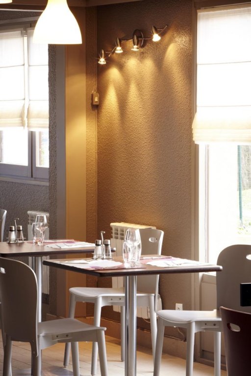 Фото Campanile Cergy Pontoise