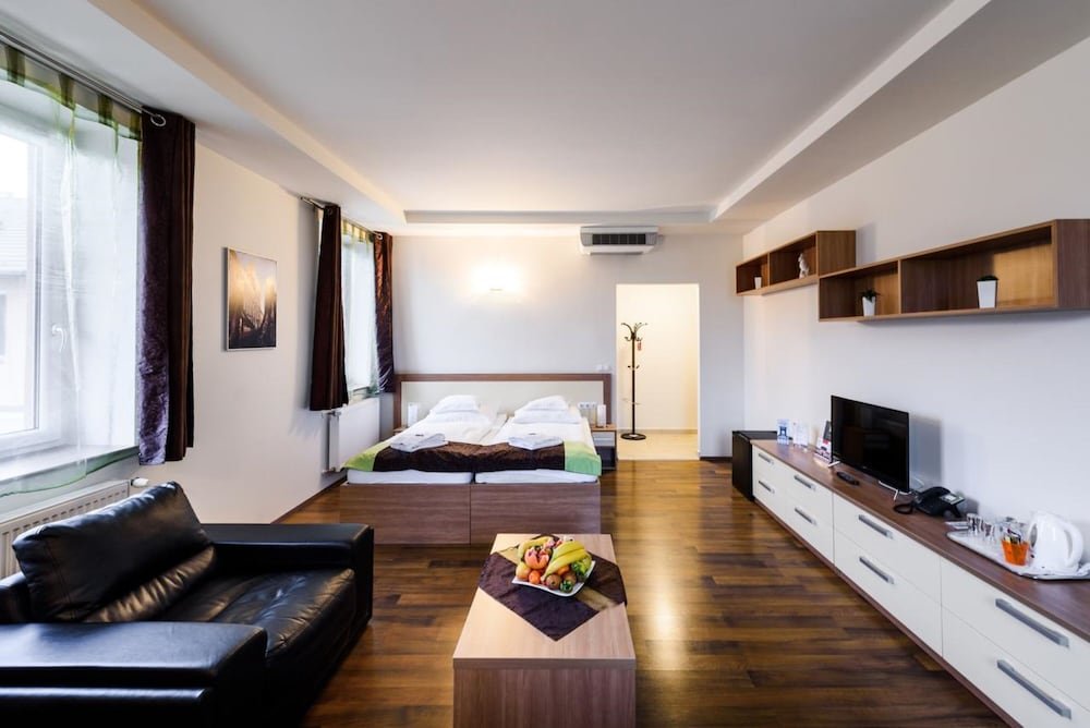 Фото Garzon Plaza