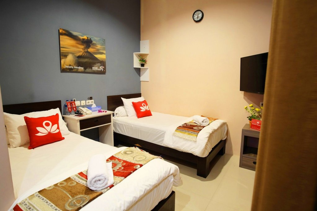 Фото Zen Rooms Basic Audah Syariah Sutos