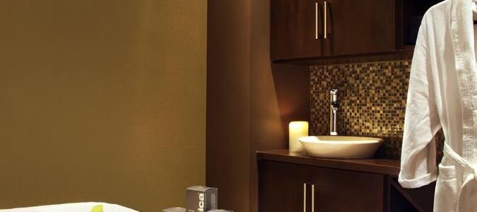 Фото Four Points by Sheraton Calgary Airport