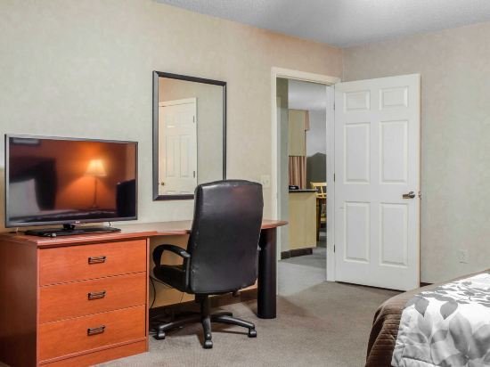 Фото Sleep Inn & Suites