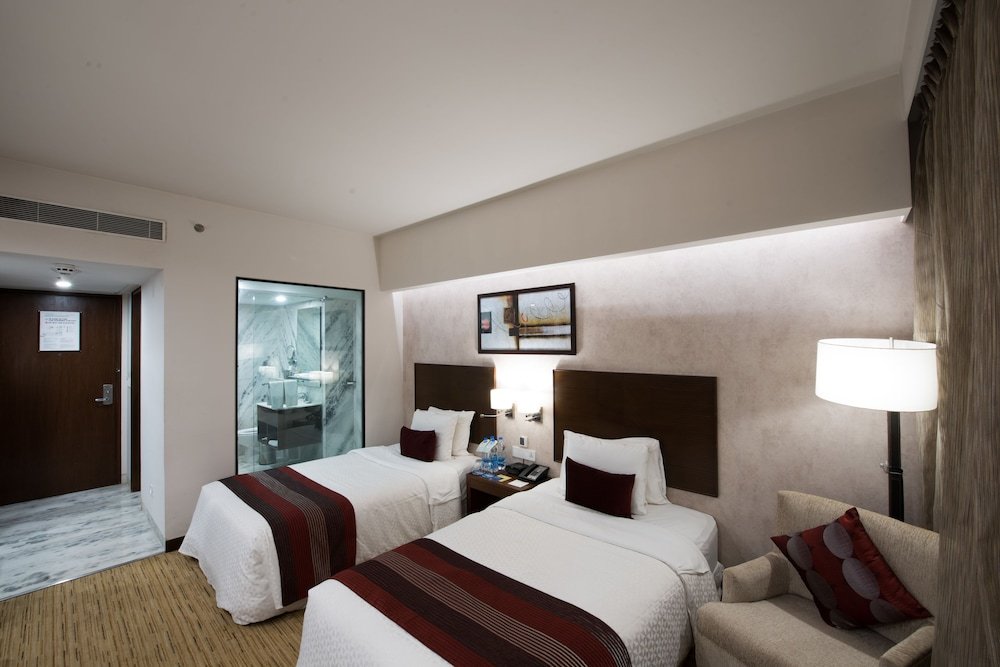 Фото Four Points by Sheraton Hotel & Serviced Apartments, Pune