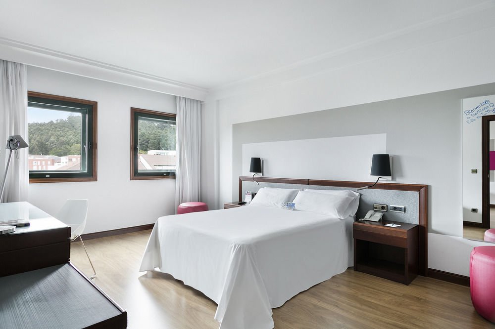 Фото Hotel Santiago Plaza Affiliated by Meliá