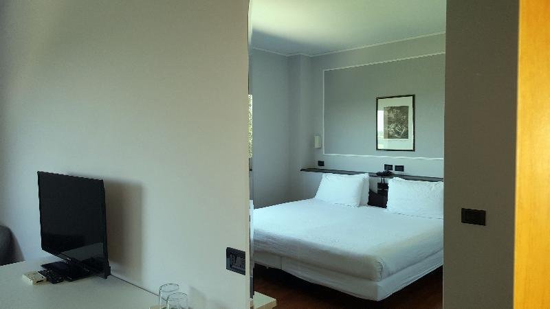 Фото Hotel Mamiani