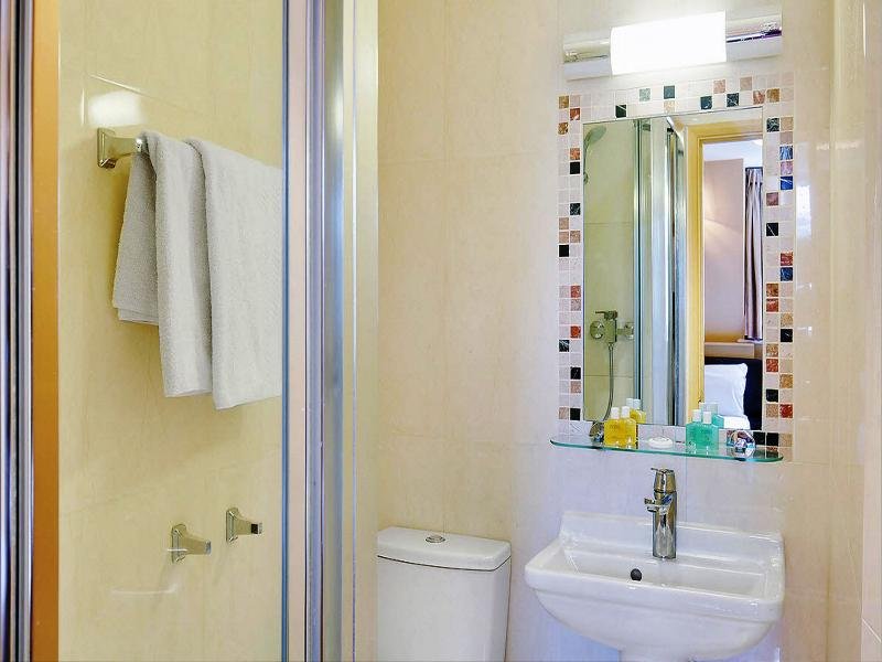 Фото Park Avenue Inn Craven Hotel