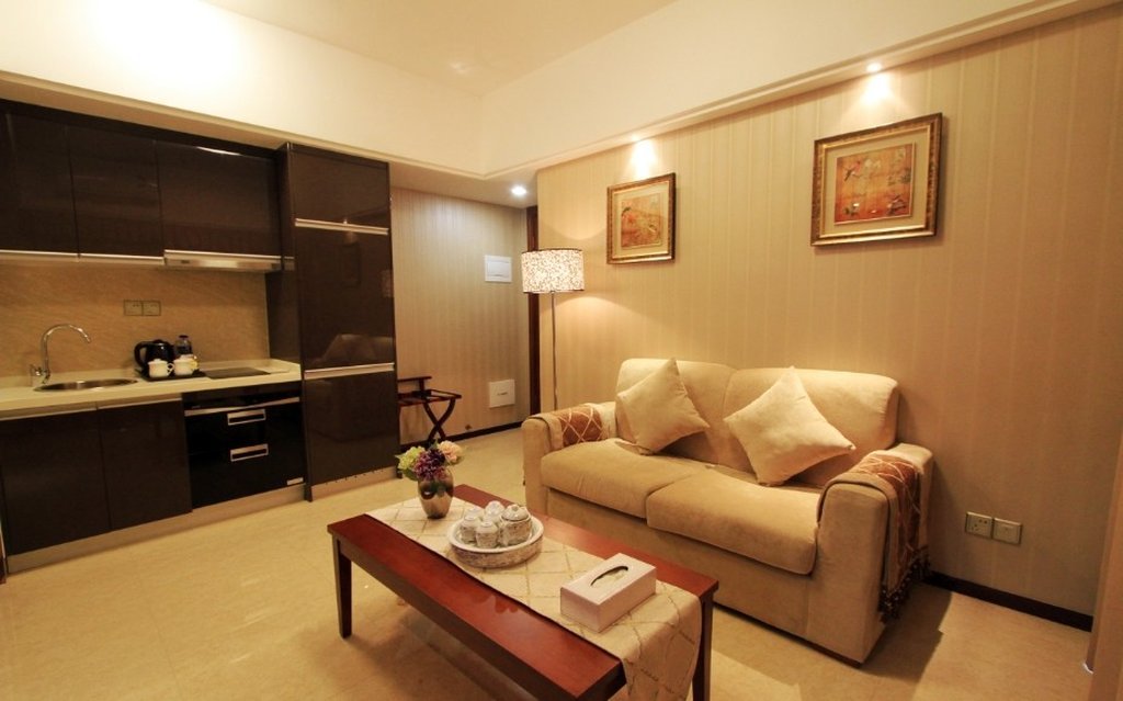 Фото Poltton International Apartment