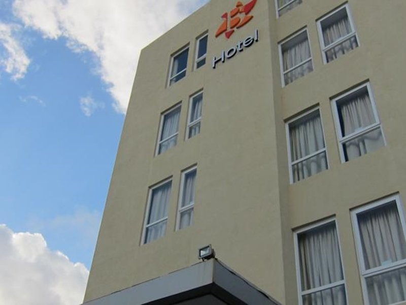 Фото отеля 2