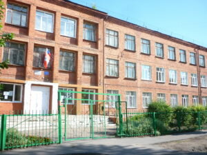 Escuela de enseñanza general Srednyaya obshcheobrazovatelnaya shkola № 71, , foto