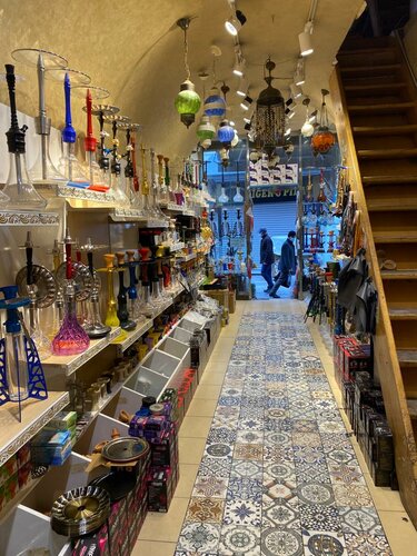 shisha tobacco shop Permanently closed: Royal Bazaar & Hookah-shisha, tobacco and smoking  accessories shop, İstanbul, Fatih, Süleymaniye Mah., Uzun Çarşı Cad., 241 —  Yandex Maps