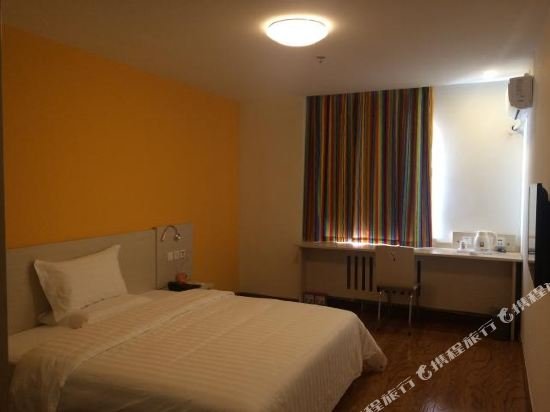 Фото 7 Days Inn Chifeng Passenger Terminal Branch