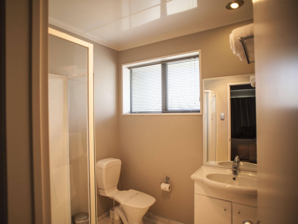 Фото Arthur's Court Motor Lodge