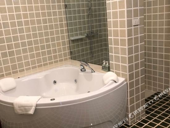 Фото Rich Garden House Hotel