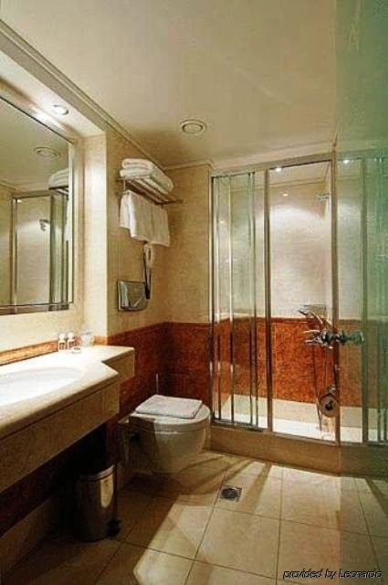 Фото Atrion Hotel