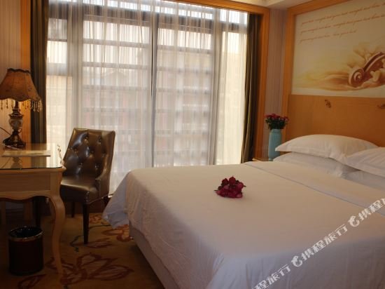 Фото Vienna Hotel