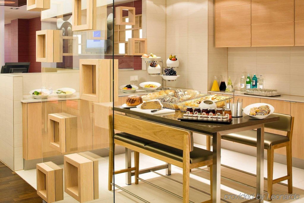 Фото Novotel Wien City