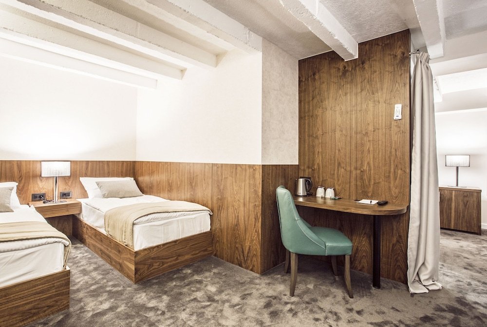 Фото Nomad Luxury Suites