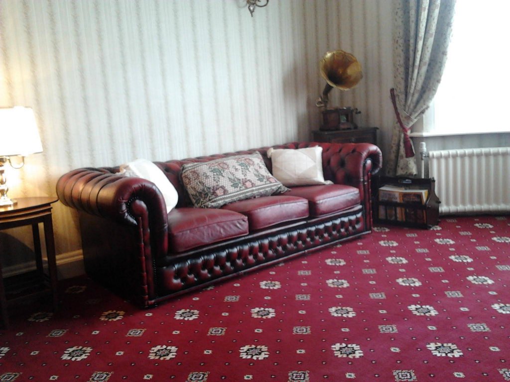 Фото Swiss Cottage Bed And Breakfast