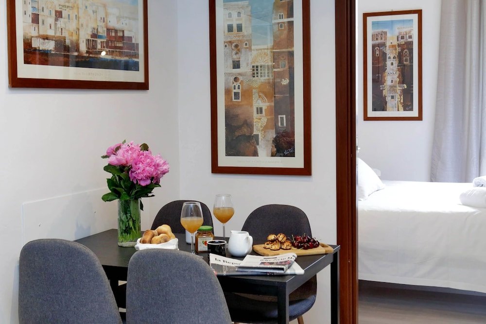 Фото Cavour Square Apartment