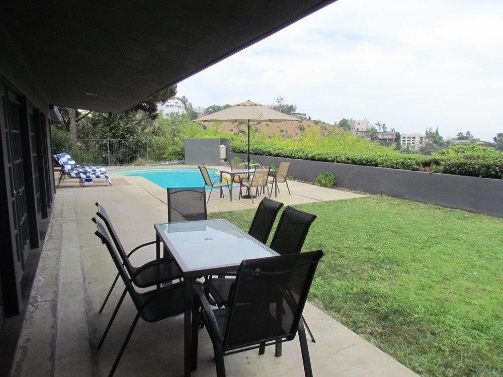 Фото 4 Bedroom Celebrity House with Pool & City View