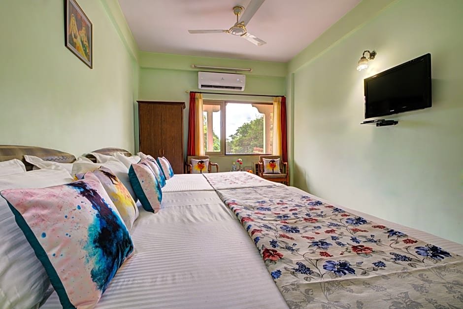 Фото Hotel Sarang Palace