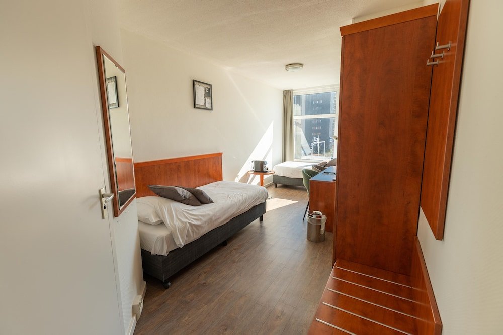 Фото Leeuwarder Euro Hotel