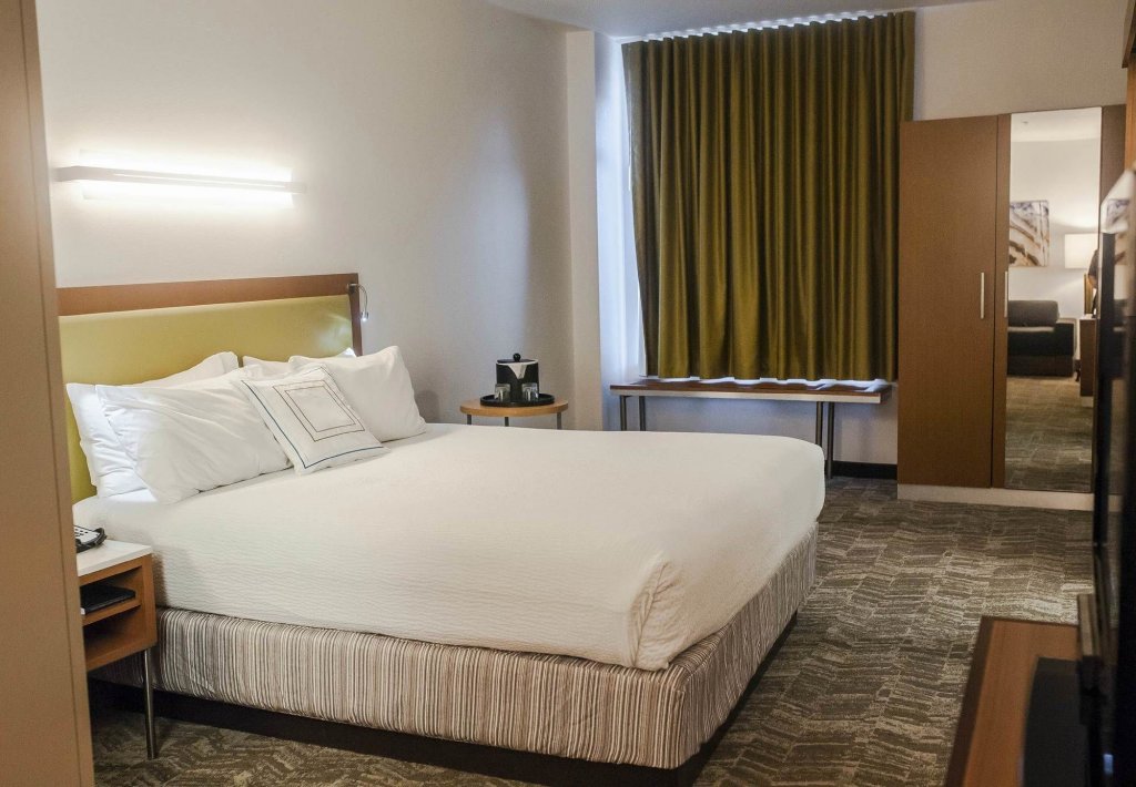 Фото Springhill Suites by Marriott Midtown Cincinnati