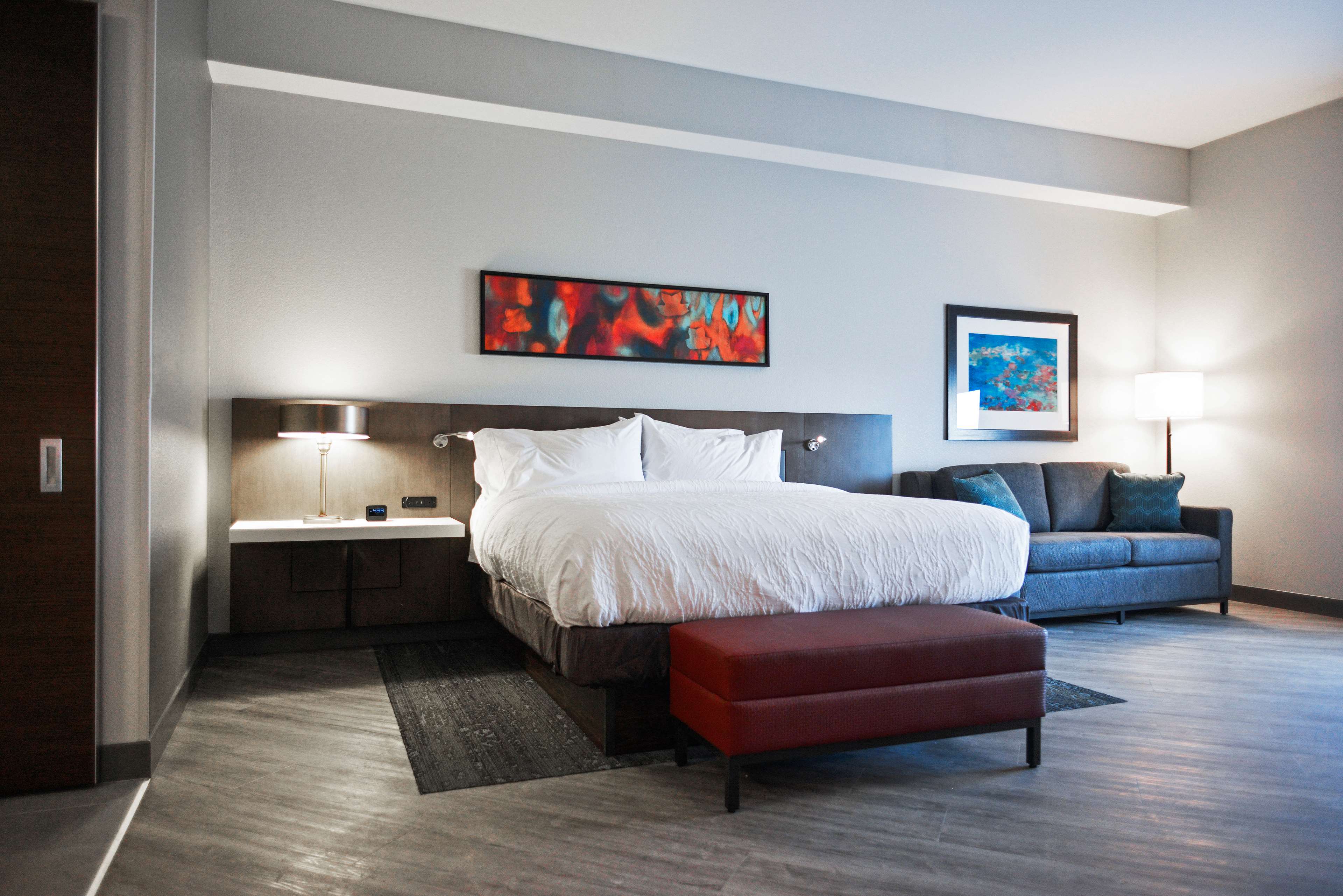 Фото Hilton Garden Inn Louisville Mall of St. Matthews