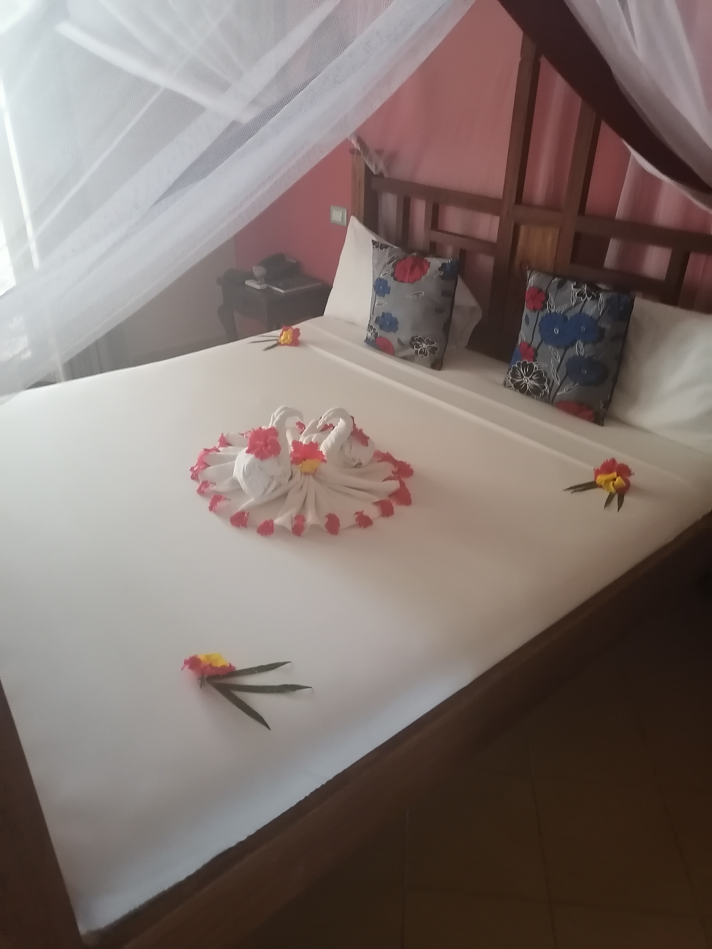 Фото Uroa Bay Beach Resort