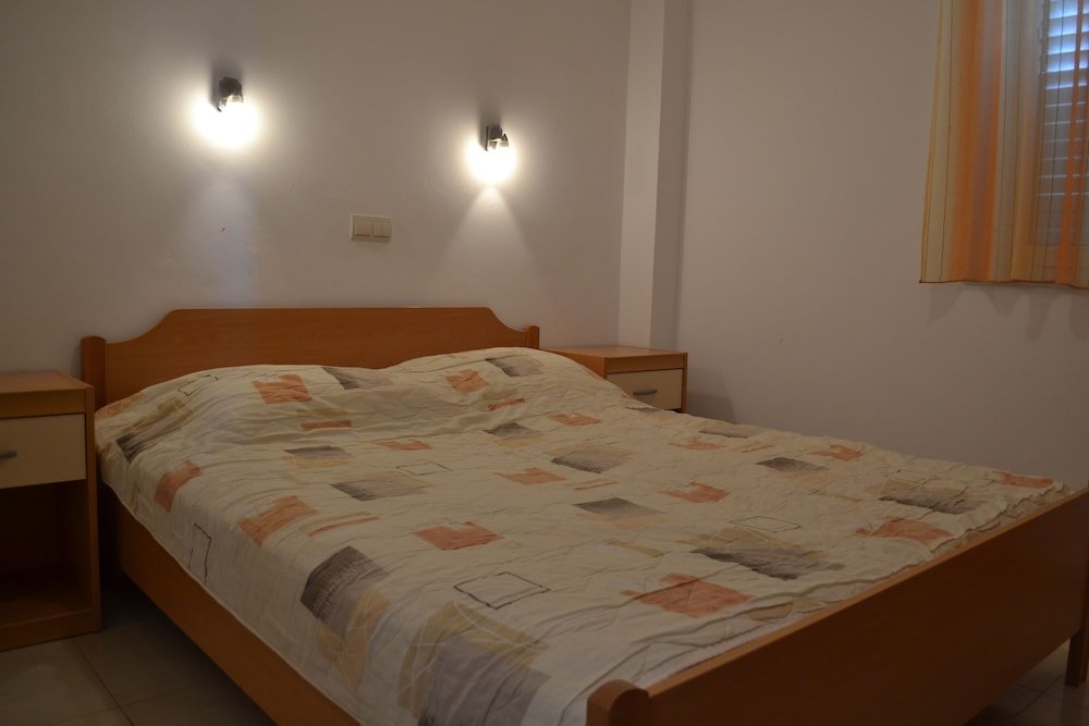 Фото Apartments Davor