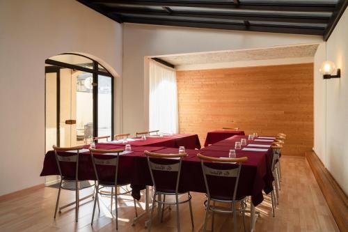 Фото Hôtel Le Valois, Cognac Centre