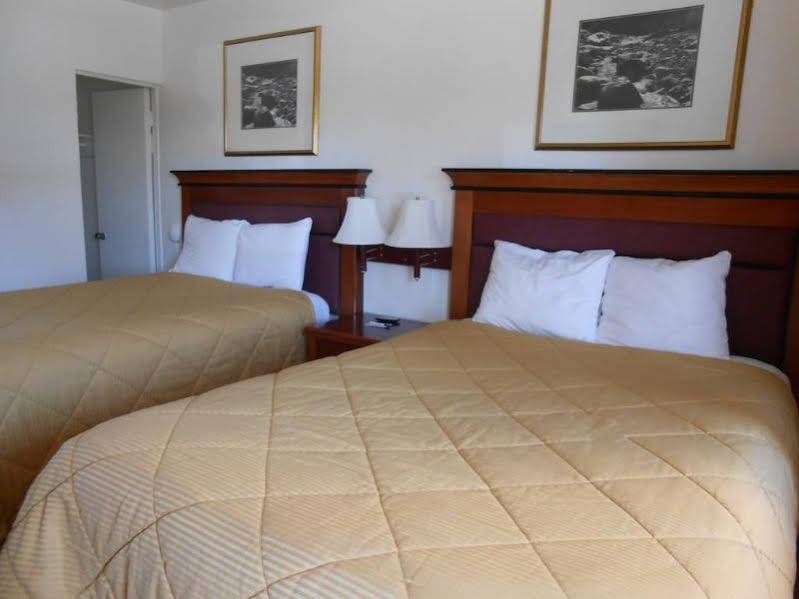 Фото Rodeway Inn Flagstaff - Downtown