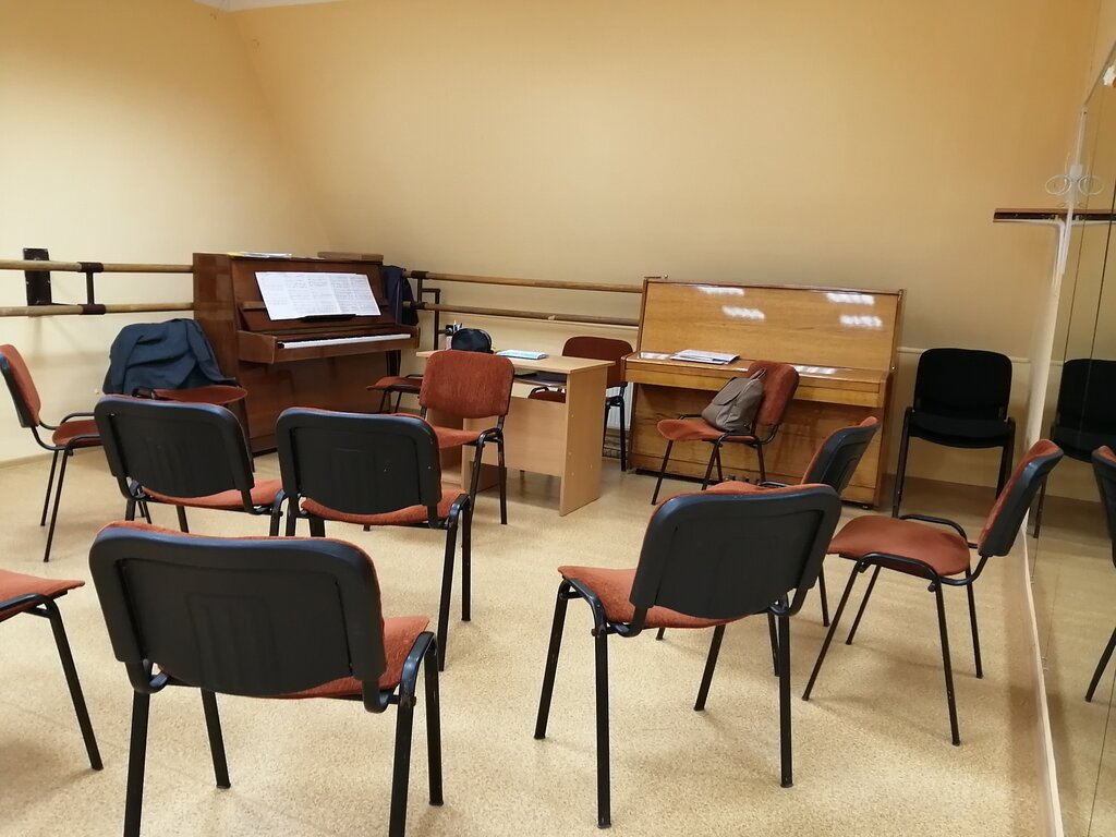 مدارس الموسيقى E. T. A. Hoffman Children's Music School ، ، صورة