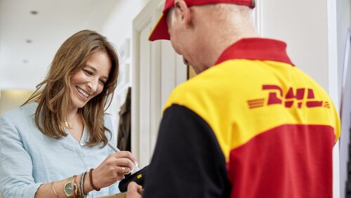 Курьерские услуги DHL, Новосибирск, фото