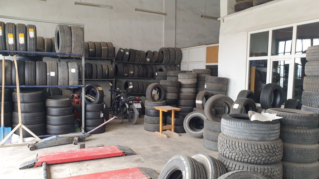Tires and wheels Siv-las, Sivas, photo