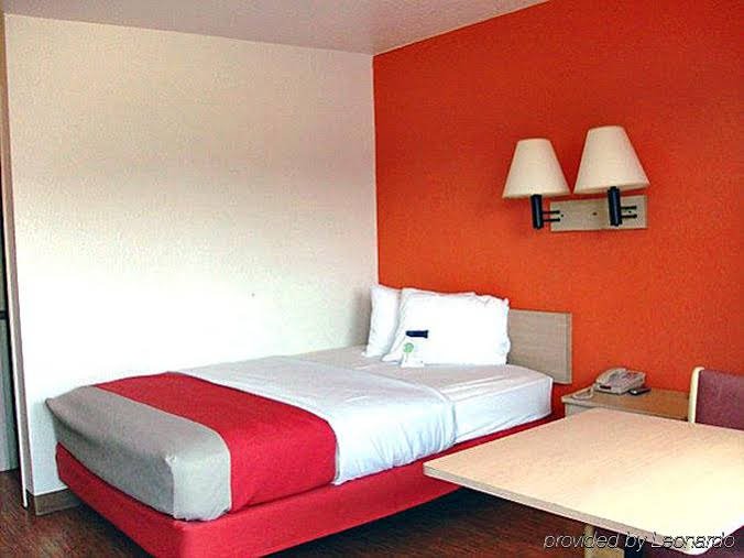 Фото Motel 6 Raleigh, Nc - Cary