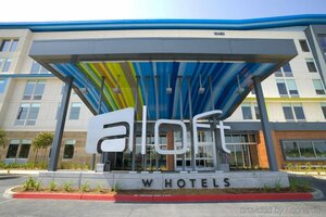 Гостиница Aloft Phoenix Airport