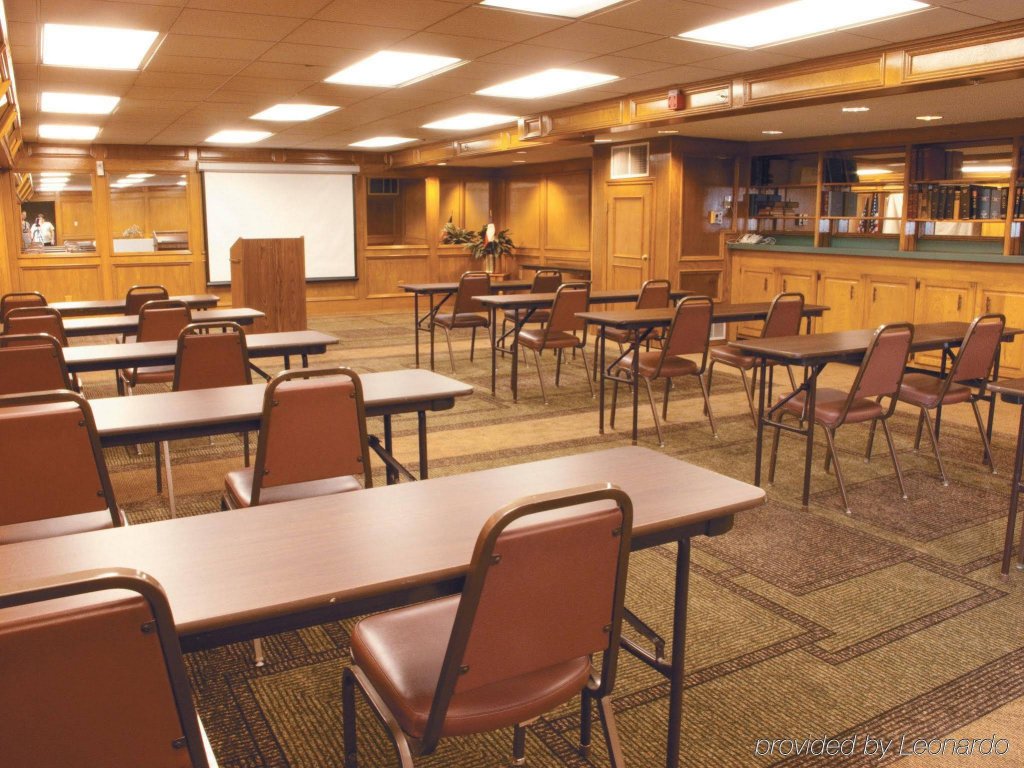 Фото La Quinta Inn by Wyndham Austin Capitol Downtown