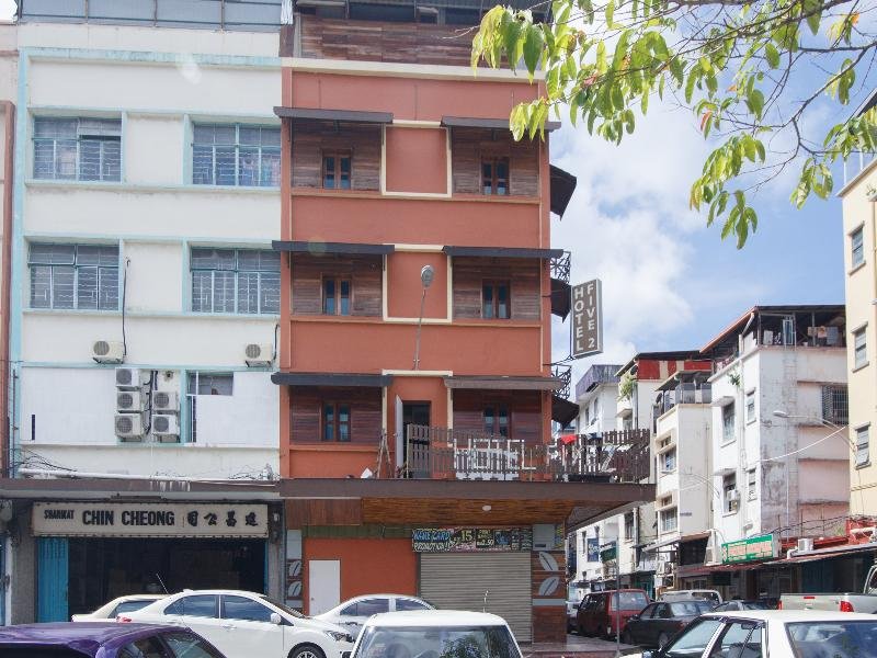 Фото Oyo 210 Hotel Five 2